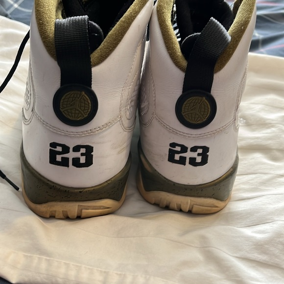 Nike Air Jordan’s Size 12 - Picture 4 of 4